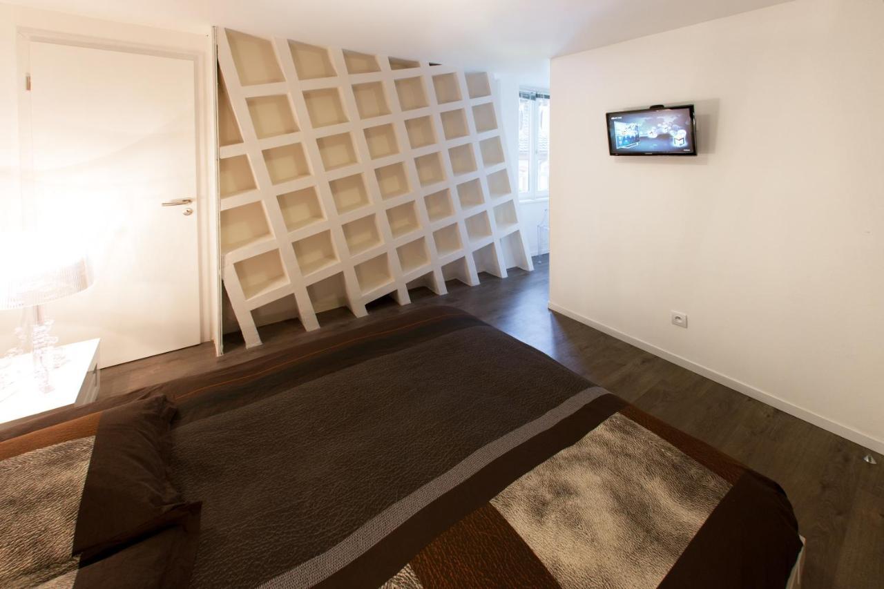 Le Corbeau - Grand Appartement Strasbourg Centre, Calme エクステリア 写真